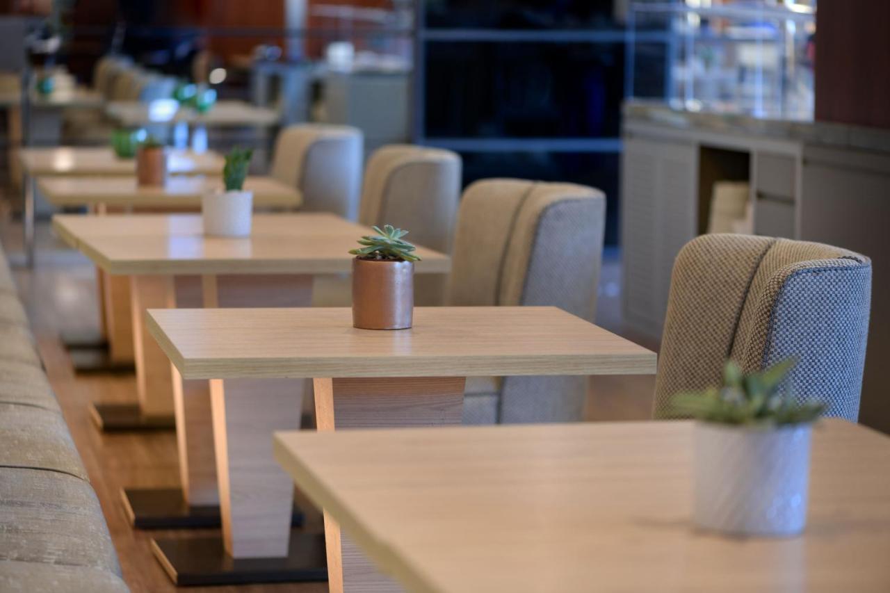 Ac Hotel Murcia By Marriott Exterior photo